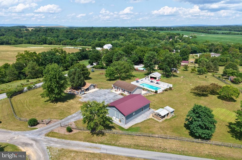 5140 BINO ROAD, Greencastle, PA 17225