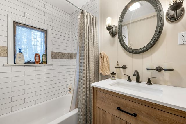 6 Abbott Lane, Ossipee, NH 03864