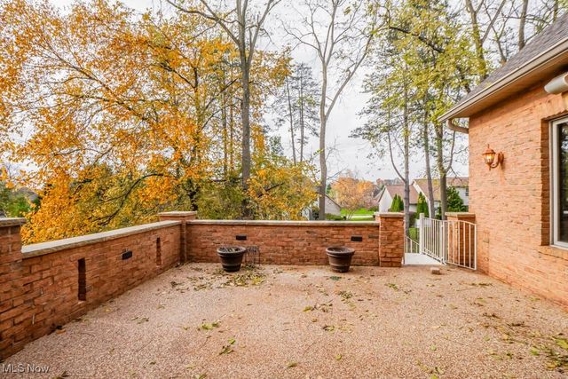 2942 Torrey Pines Circle NW, Canton, OH 44708