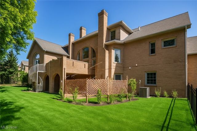 2942 Torrey Pines Circle NW, Canton, OH 44708