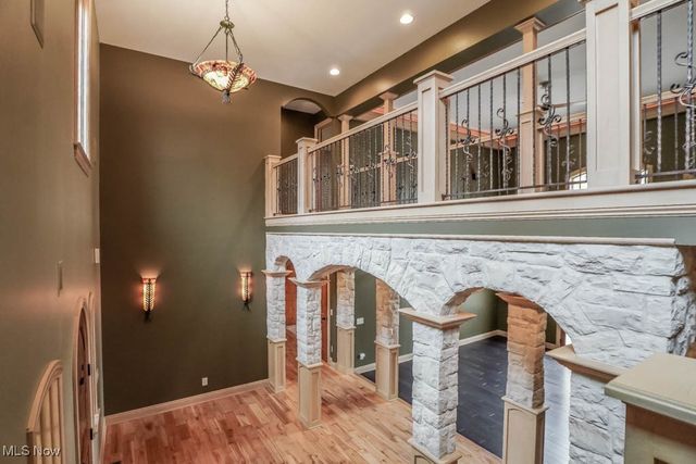 2942 Torrey Pines Circle NW, Canton, OH 44708