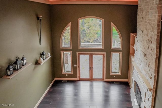 2942 Torrey Pines Circle NW, Canton, OH 44708