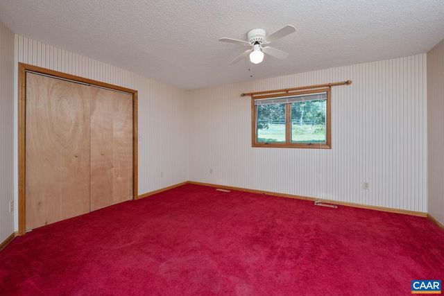 634 AUGUSTA FARMS RD, Waynesboro, VA 22980
