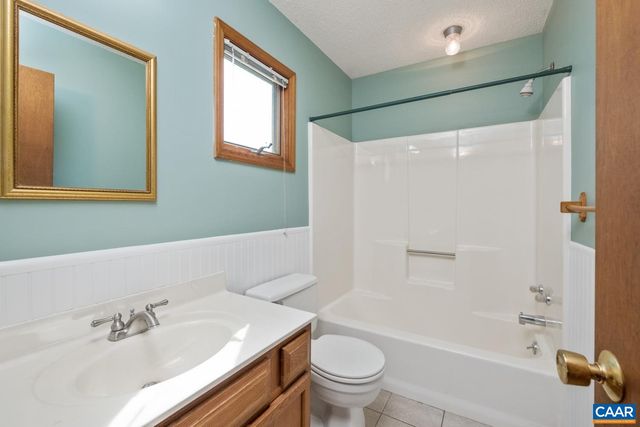 634 AUGUSTA FARMS RD, Waynesboro, VA 22980