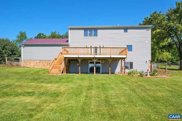 634 AUGUSTA FARMS RD, Waynesboro, VA 22980