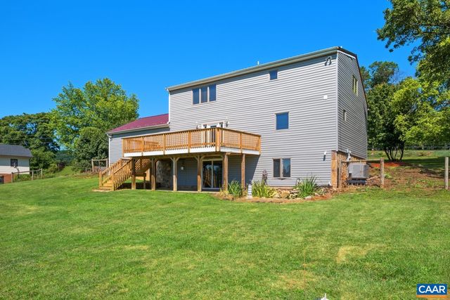 634 AUGUSTA FARMS RD, Waynesboro, VA 22980