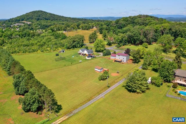 634 AUGUSTA FARMS RD, Waynesboro, VA 22980