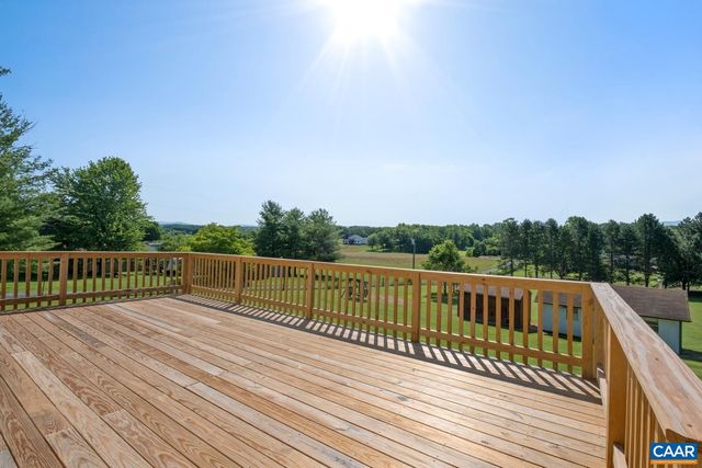 634 AUGUSTA FARMS RD, Waynesboro, VA 22980