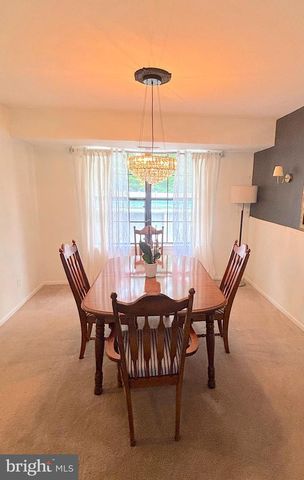23 CHAPEL CIR, Sicklerville, NJ 08081