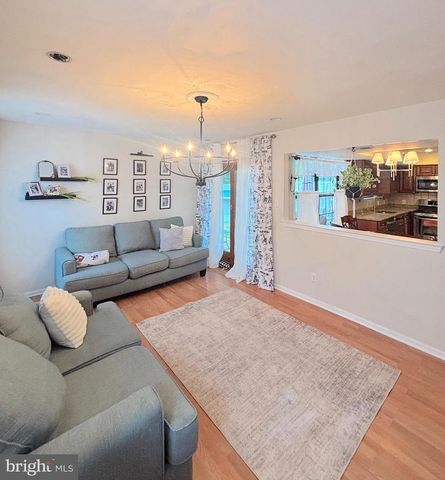 23 CHAPEL CIR, Sicklerville, NJ 08081