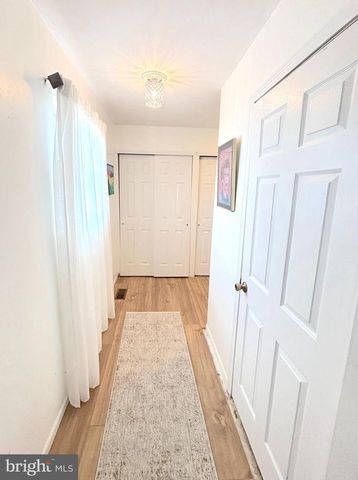 23 CHAPEL CIR, Sicklerville, NJ 08081
