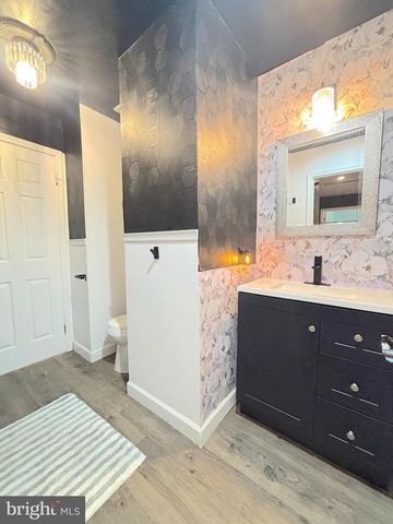 23 CHAPEL CIR, Sicklerville, NJ 08081