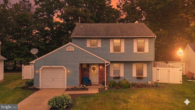 23 CHAPEL CIR, Sicklerville, NJ 08081