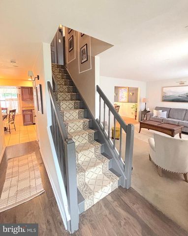 23 CHAPEL CIR, Sicklerville, NJ 08081