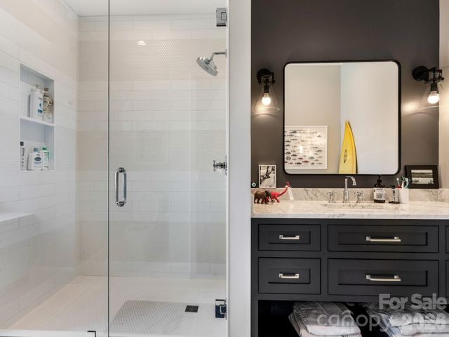 2422 Ferncliff Road, Charlotte, NC 28211
