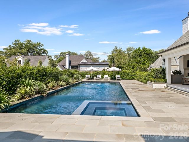 2422 Ferncliff Road, Charlotte, NC 28211