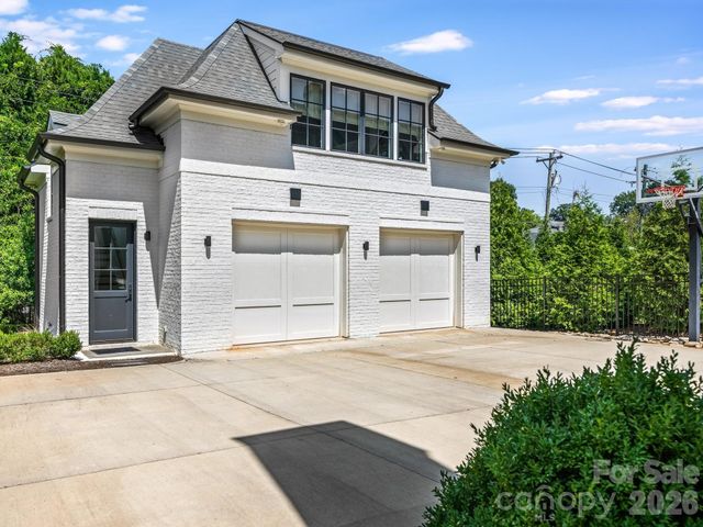 2422 Ferncliff Road, Charlotte, NC 28211