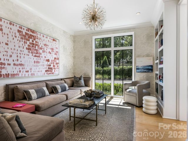 2422 Ferncliff Road, Charlotte, NC 28211