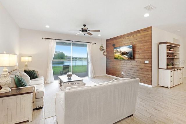 11520 BLUE WOODS DRIVE, Riverview, FL 33569