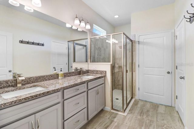 11520 BLUE WOODS DRIVE, Riverview, FL 33569