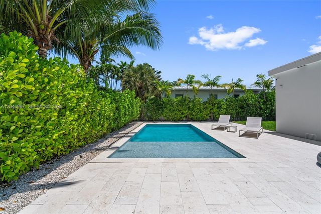 9033 Emerson Avenue, Surfside, FL 33154