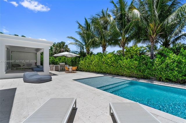 9033 Emerson Avenue, Surfside, FL 33154