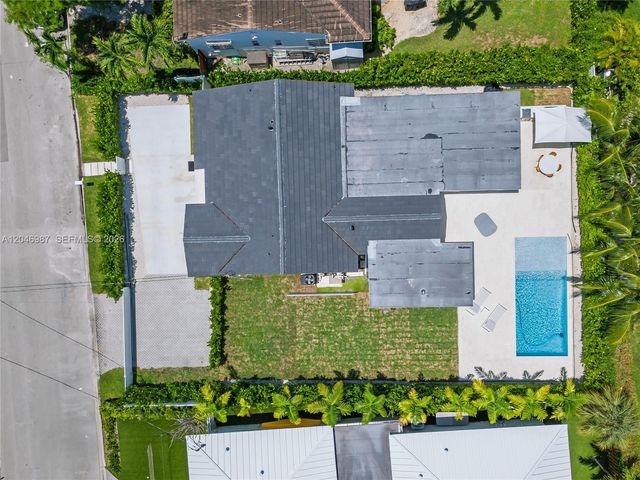 9033 Emerson Avenue, Surfside, FL 33154