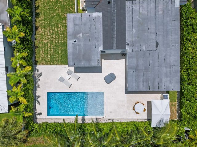 9033 Emerson Avenue, Surfside, FL 33154