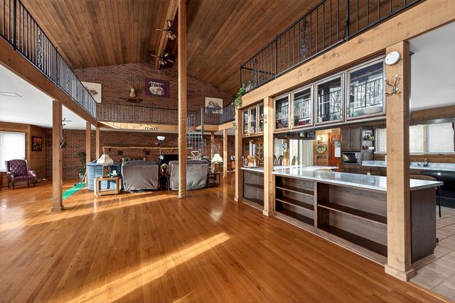 313 Big Rock Rd, Smithville, TN 37166