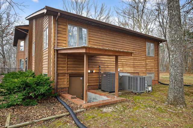 313 Big Rock Rd, Smithville, TN 37166