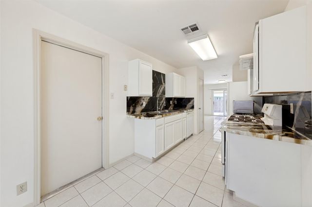 13100 Billiem DR, Austin, TX 78727