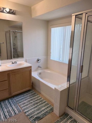 10004 Long Cattle Avenue, Las Vegas, NV 89117