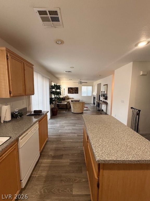 Image 14 of property listing at 10004 Long Cattle Avenue, Las Vegas, NV 89117