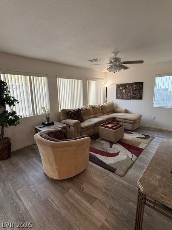 Image 16 of property listing at 10004 Long Cattle Avenue, Las Vegas, NV 89117