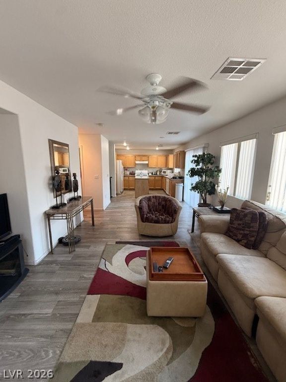 Image 17 of property listing at 10004 Long Cattle Avenue, Las Vegas, NV 89117