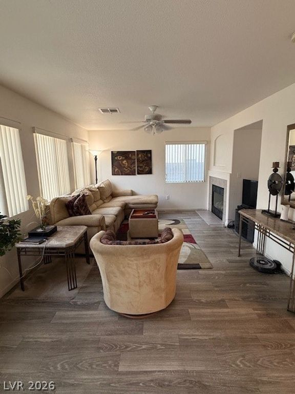 Image 19 of property listing at 10004 Long Cattle Avenue, Las Vegas, NV 89117