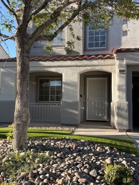 Image 3 of property listing at 10004 Long Cattle Avenue, Las Vegas, NV 89117