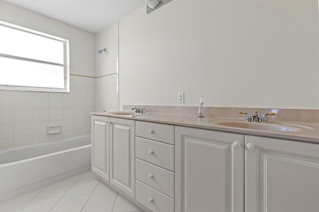 6597 Marbletree Lane, Lake Worth, FL 33467