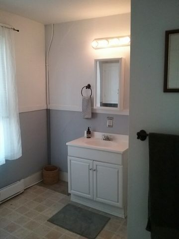 720 Main St, Bolton, MA 01740