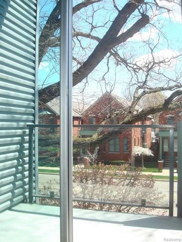 614 S Troy Street 102, Royal Oak, MI 48067