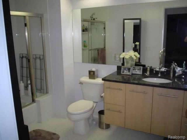 614 S Troy Street 102, Royal Oak, MI 48067