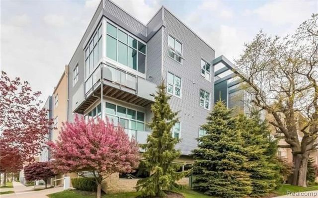 614 S Troy Street 102, Royal Oak, MI 48067