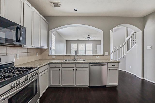 11007 Northam Drive, Tomball, TX 77375