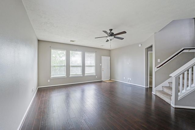 11007 Northam Drive, Tomball, TX 77375