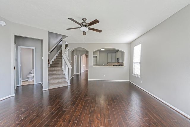 11007 Northam Drive, Tomball, TX 77375