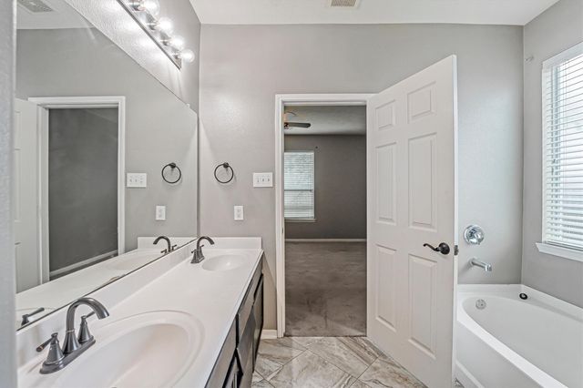 11007 Northam Drive, Tomball, TX 77375