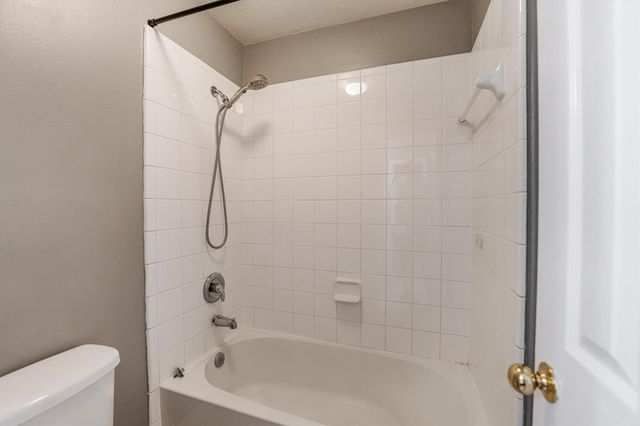 11007 Northam Drive, Tomball, TX 77375