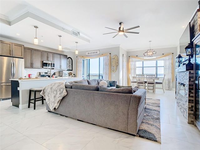 16300 COUNTY ROAD 455 610, Montverde, FL 34756