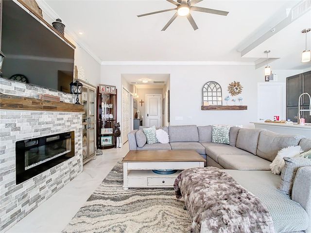 16300 COUNTY ROAD 455 610, Montverde, FL 34756