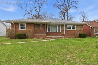 25253 Eureka Drive, Warren, MI 48091